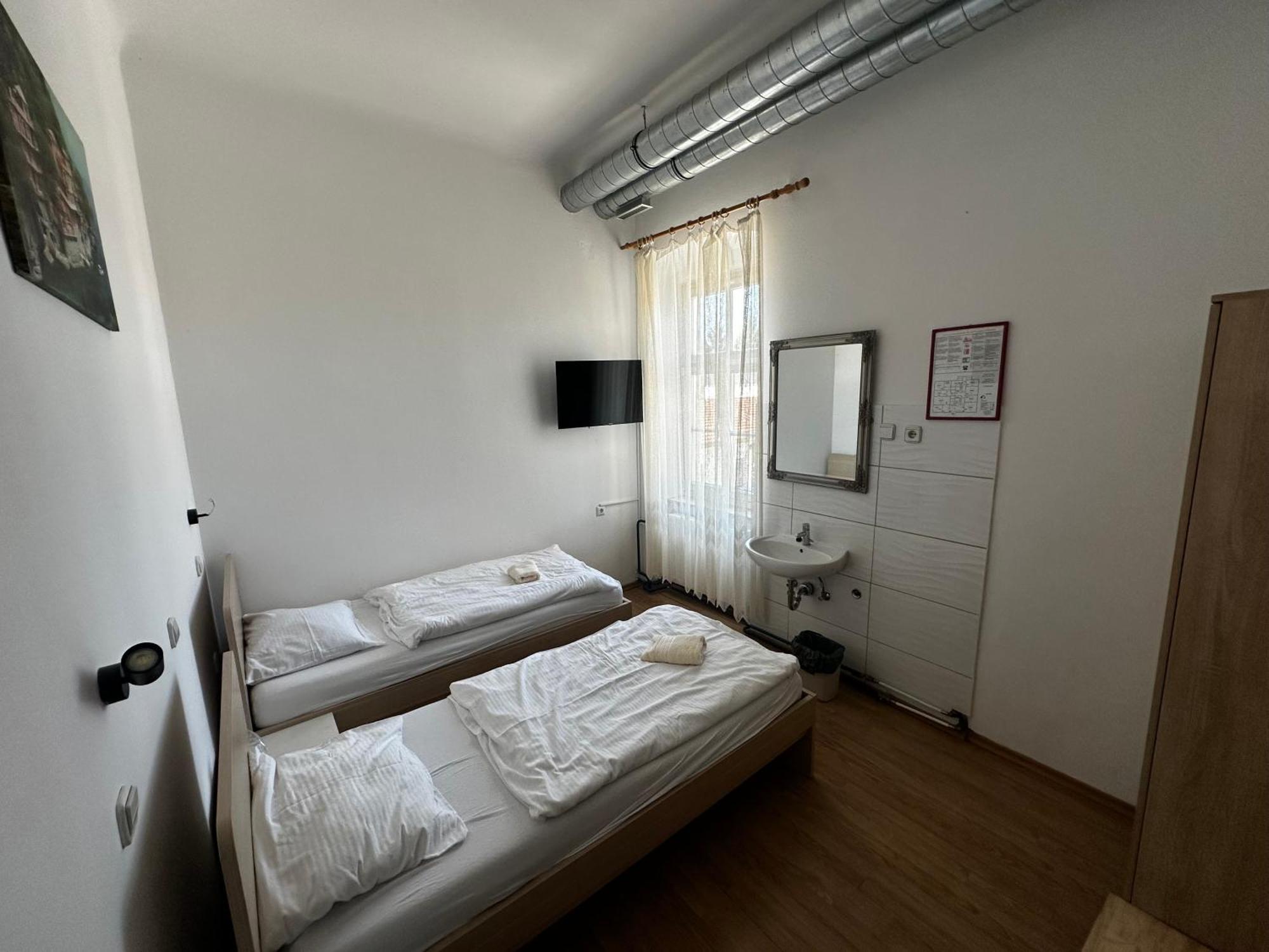 Guesthouse Pri Tonetu Ptuj Luaran gambar